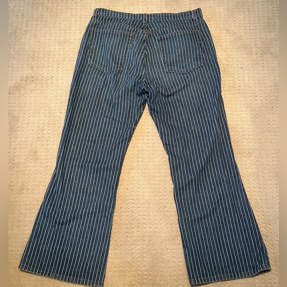 Reformation Mesa Stripe Mid Crop Flare Jeans - Picture 4 of 8